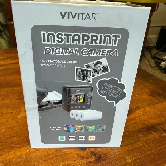 Instaprint Digital Camera from Vivitar - Picture 2 of 5